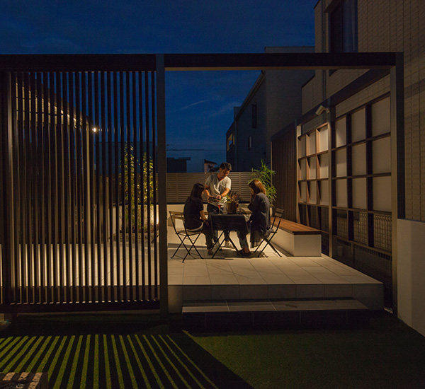 庭で過ごす楽しい時間